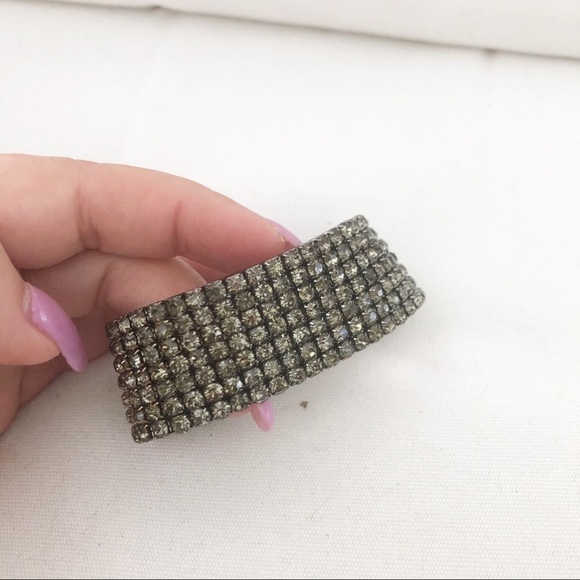 Gunmetal Rhinestone Elastic Fashion Bracelet - Picture 1 of 3